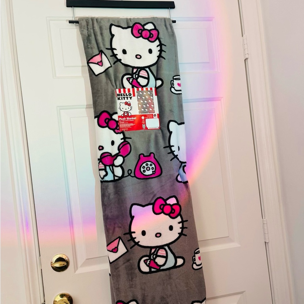 Hello Kitty blanket